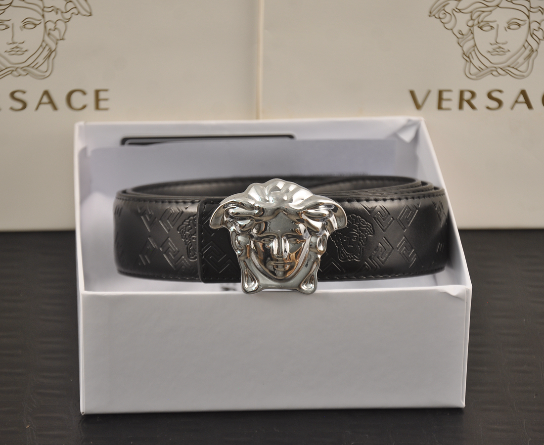 With Box 2022 Luxury Designer Versace Belts For Men Male Chastity Top Fashion Mens Leather 's Belt Wholesale Width 3.8cm LV YSL Louis Vuitton Gucci, Aaa
With Box 2022 Luxury Designer Versace Belts For Men Male Chastity Top Fashion Mens Leather 's Belt Wholesale Width 3.8cm LV YSL Louis Vuitton Gucci, Aaa