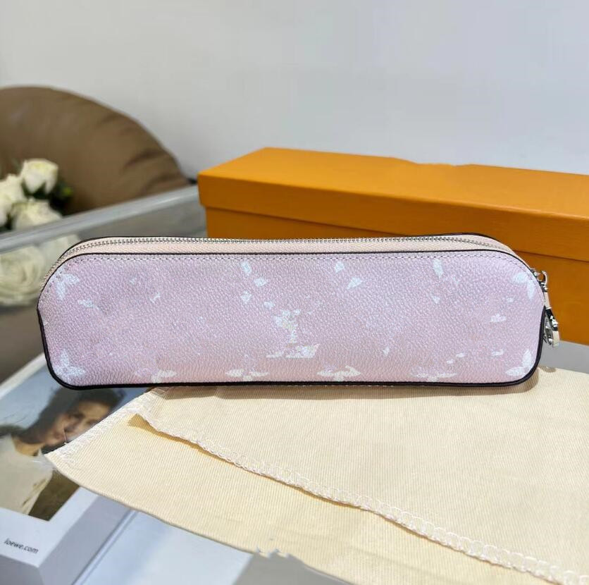 Designer Sunflower Unisex Wallet Luxury Brand Gradient Colorful Letter Women Portable Wallets Leopard Old Flower Men Wallets Clutch Bag Storage Purses Pencil Case
Designer Sunflower Unisex Wallet Luxury Brand Gradient Colorful Letter Women Portable Wallets Leopard Old Flower Men Wallets Clutch Bag Storage Purses Pencil Case