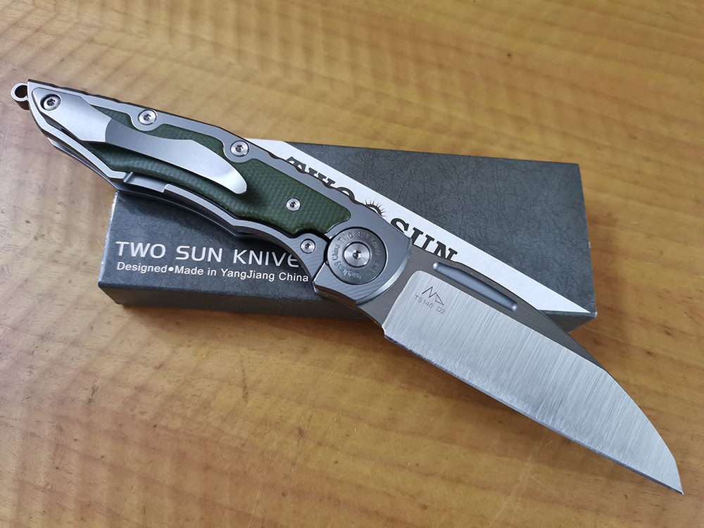 TwoSun Folding Knife With D2 Steel Blade TC4 Titanium / Micarta Handle Camping Hunting Survival Tactical Outdoor Tools TS145-D2
TwoSun Folding Knife With D2 Steel Blade TC4 Titanium / Micarta Handle Camping Hunting Survival Tactical Outdoor Tools TS145-D2