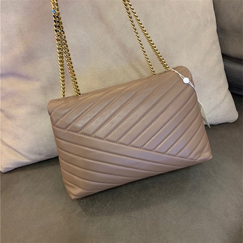Designer New Kira Flip Chain clutch Bag Sheepskin Diagonal One Shoulder Messenger Bag Leather Women's purses ladies luxury handbags, Dark gray
Designer New Kira Flip Chain clutch Bag Sheepskin Diagonal One Shoulder Messenger Bag Leather Women's purses ladies luxury handbags, Dark gray