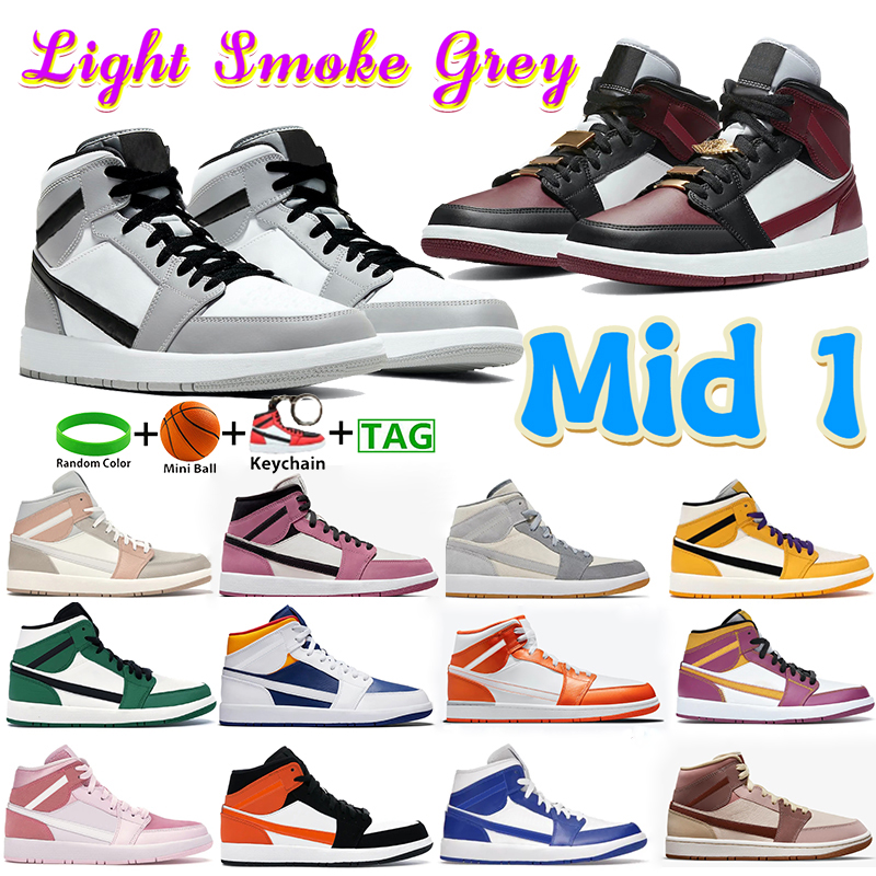 GAI Light Smoke Grey Mid 1 Basketball Shoes 1s SE Coconut Milk Particle grey Pine Green Linen Shadow Red Men Women Trainers Chicago Pink Quartz UNC Banned Sneakers, No.48- shoes box
GAI Light Smoke Grey Mid 1 Basketball Shoes 1s SE Coconut Milk Particle grey Pine Green Linen Shadow Red Men Women Trainers Chicago Pink Quartz UNC Banned Sneakers, No.48- shoes box