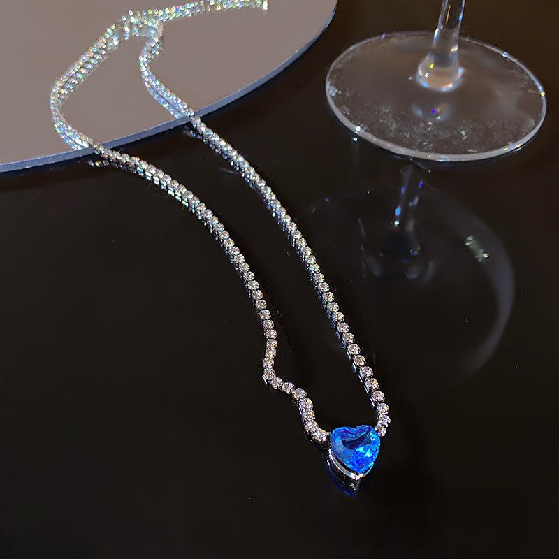 Chokers Korean Wave Blue Love Necklace INS Trend Exquisite Rhinestone Clavicle Chain Celebrity Accessories Girlfriend GiftsChokers