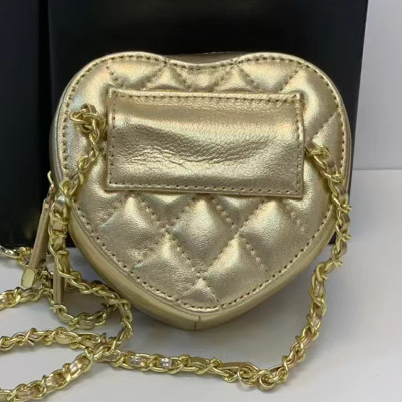 Design Retro Diamond Check Heart Leather Large Capacity Shoulder Bag Ladies' New Mini Fashion Versatile Multifunctional Crossbody Bag Braided Chain, Purple
Design Retro Diamond Check Heart Leather Large Capacity Shoulder Bag Ladies' New Mini Fashion Versatile Multifunctional Crossbody Bag Braided Chain, Purple