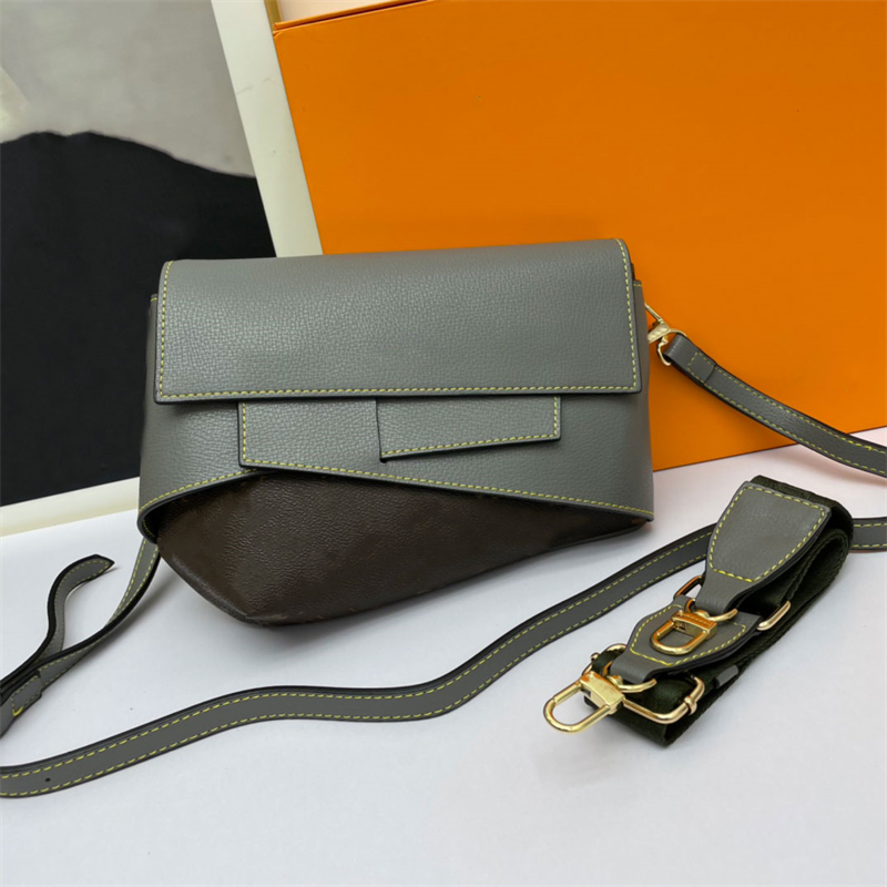 2022 womens shoulder bag lady Pont 9 crossbody bag high quality original leather handbags round buckle flap bags Purse, Customize
2022 womens shoulder bag lady Pont 9 crossbody bag high quality original leather handbags round buckle flap bags Purse, Customize