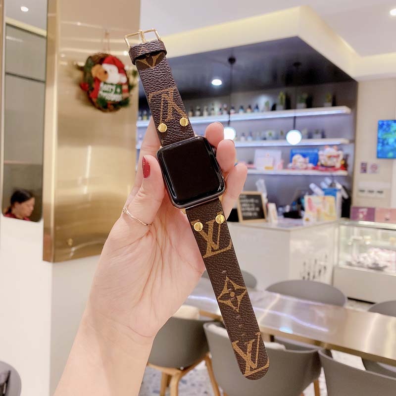 LV Fashion Designer Strap for apple 41mm 45mm 42mm 38mm 40mm 44mm iwatch 2 3 4 5 watch bands Leather Bracelet Stripes watchband
LV Fashion Designer Strap for apple 41mm 45mm 42mm 38mm 40mm 44mm iwatch 2 3 4 5 watch bands Leather Bracelet Stripes watchband