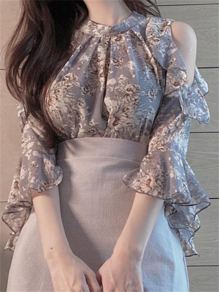 Women' Blouses & Shirts Off-the-shoulder Halterneck Floral Chiffon Shirt Spring Summer Fashion Blouse Elegant Long Sleeve Clothing For Fema, Beige
Women' Blouses & Shirts Off-the-shoulder Halterneck Floral Chiffon Shirt Spring Summer Fashion Blouse Elegant Long Sleeve Clothing For Fema, Beige