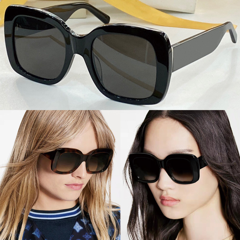 EMPREINTE SQUARE SUNGLASSES This new style pays homage to the brands Coussin handbag with its bold temples featuring a graphic embossing with an original box
EMPREINTE SQUARE SUNGLASSES This new style pays homage to the brands Coussin handbag with its bold temples featuring a graphic embossing with an original box