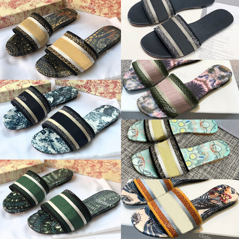 2022 new classic designer sandals fashion brand ladies casual flying shuttle printed slippers with box, I need look other product
2022 new classic designer sandals fashion brand ladies casual flying shuttle printed slippers with box, I need look other product