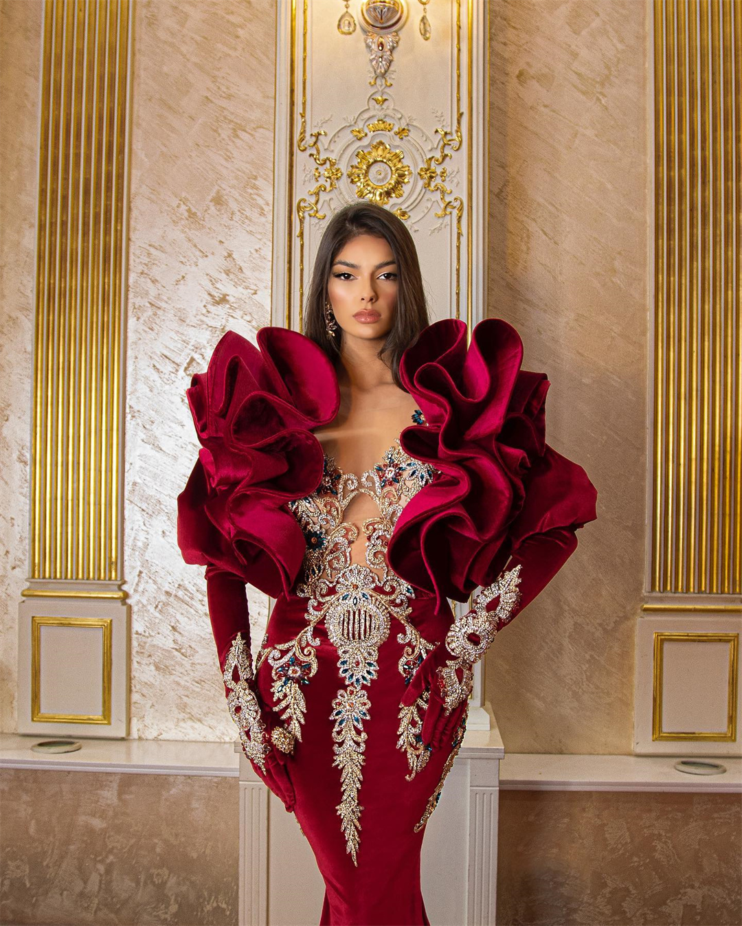 Vintage Velvet Red Mermaid Prom Dresses Crystals Ruffles Evening Dress Custom Made Long Sleeves Beaded Floor Length Party Gown Charming