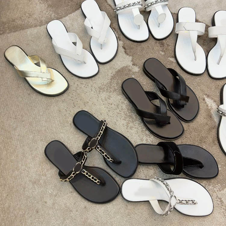 Women Flip Flops Mule Slippers Suede Calfskin Strass Black Slipper chevron Designer Luxury Fashion Ladies Beach Flat sandals, Clear
Women Flip Flops Mule Slippers Suede Calfskin Strass Black Slipper chevron Designer Luxury Fashion Ladies Beach Flat sandals, Clear