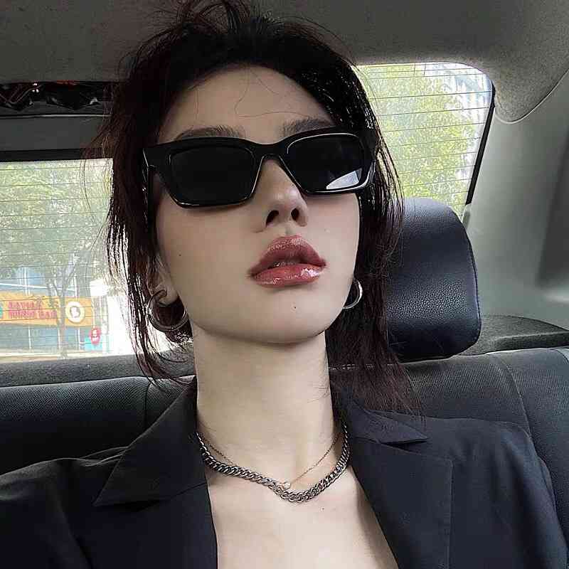 Sunglasses Lola's same sunglasses female Jennie's co branded small street shooting INS girl style A4V4
Sunglasses Lola's same sunglasses female Jennie's co branded small street shooting INS girl style A4V4