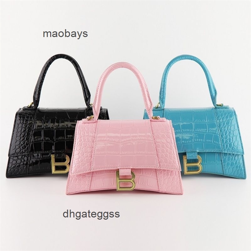 B-button balencaigas Handbags Italy hand patent crocodile pattern women new fashion hourglass leather women's Single Shoulder Messenge 1RQ0, Pink
B-button balencaigas Handbags Italy hand patent crocodile pattern women new fashion hourglass leather women's Single Shoulder Messenge 1RQ0, Pink