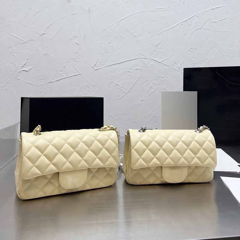 Ladies Flap Mini Crossbody Designer Bags Solid Color Genuine Leather Classic Handbags Gold-Tone/Silver Metal Chains Shoulder Bag Diamond Qui, Box
Ladies Flap Mini Crossbody Designer Bags Solid Color Genuine Leather Classic Handbags Gold-Tone/Silver Metal Chains Shoulder Bag Diamond Qui, Box