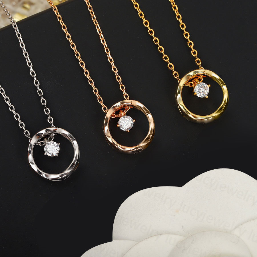 Fashion Pendant Necklaces for Woman Classic Exquisite Jewelry Elegant Lady Luxury Necklace 3 Color High Quality
Fashion Pendant Necklaces for Woman Classic Exquisite Jewelry Elegant Lady Luxury Necklace 3 Color High Quality