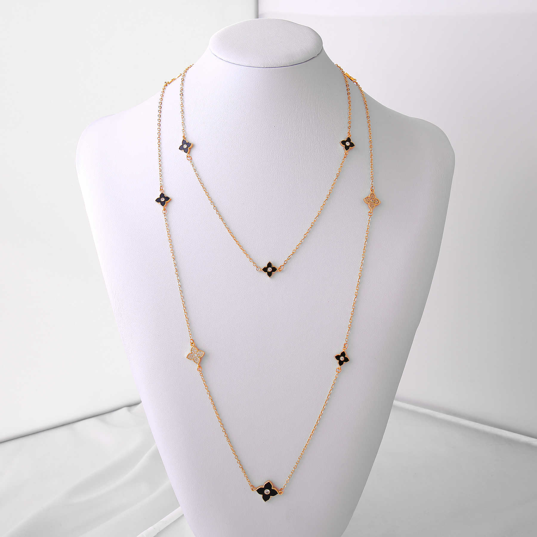 Oyb Women's Four Leaf Clover Necklace, Long, Fashionable, Four Leaf Flower, Sweater Chain
Oyb Women's Four Leaf Clover Necklace, Long, Fashionable, Four Leaf Flower, Sweater Chain
