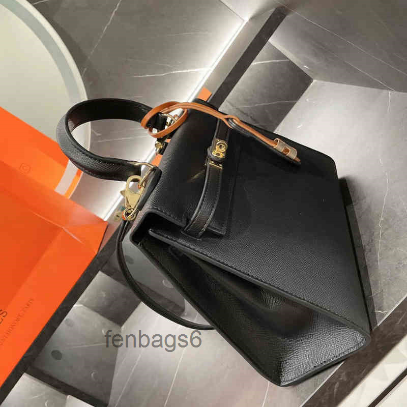 2022 Handbags Bag Palm h Herme Luxury Women Designer s Cross Leather Kellies K648, Red
2022 Handbags Bag Palm h Herme Luxury Women Designer s Cross Leather Kellies K648, Red