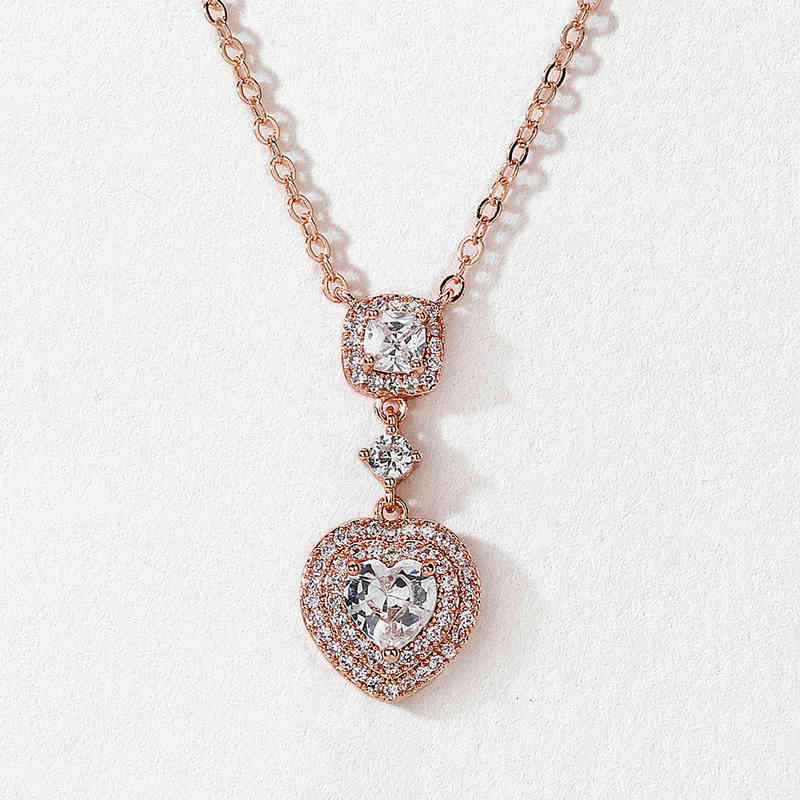 designer Compare with the original CRakol new luxury micro inlaid heart-shaped Zircon Pendant personalized net red same necklace female
designer Compare with the original CRakol new luxury micro inlaid heart-shaped Zircon Pendant personalized net red same necklace female