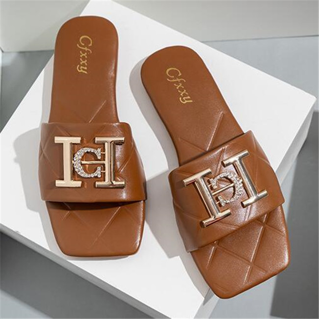 Summer Womens Sandals Designs Diamond Slippers Beach Slide Leather Flip Flops Flat Heels Ladies Sandali Fashion Scuffs Shoes, Brown
Summer Womens Sandals Designs Diamond Slippers Beach Slide Leather Flip Flops Flat Heels Ladies Sandali Fashion Scuffs Shoes, Brown