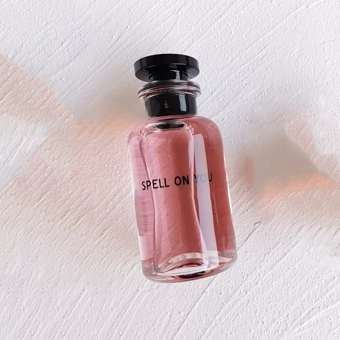 100ml Women Perfume Fragrance Spell On You Floral Eau De Parfum Long Lasting Time Top Quality Lady Scent 3.3OZ Fast Shipping
100ml Women Perfume Fragrance Spell On You Floral Eau De Parfum Long Lasting Time Top Quality Lady Scent 3.3OZ Fast Shipping