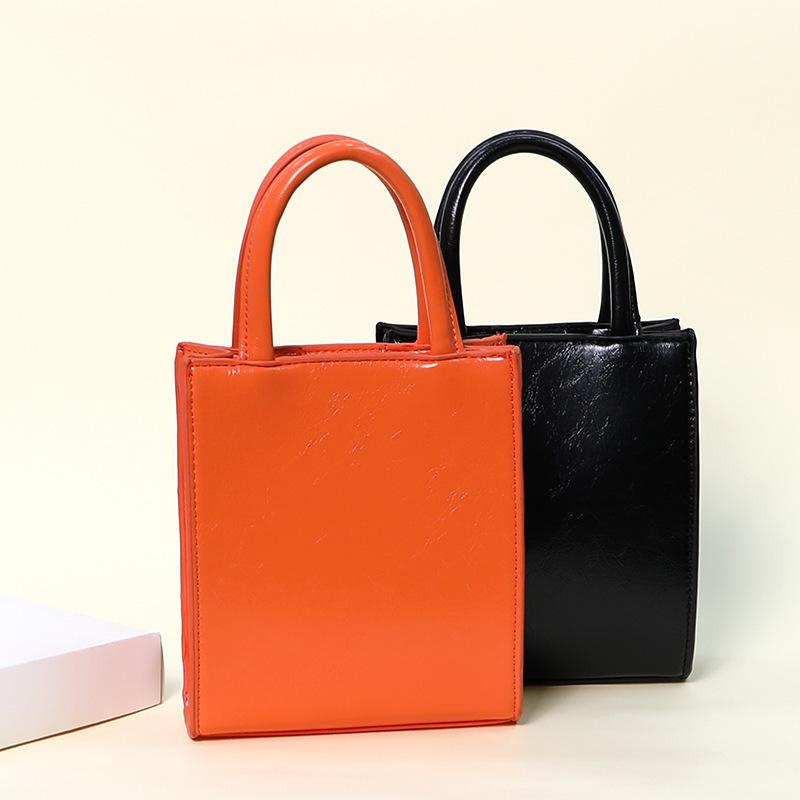 Evening Bags Brand Small Square Bag Designer Luxury PU Solid Color Shoulder For Women 2022 Crossbody Handbag And Purse Female Clutch, Black shoulder bag
Evening Bags Brand Small Square Bag Designer Luxury PU Solid Color Shoulder For Women 2022 Crossbody Handbag And Purse Female Clutch, Black shoulder bag