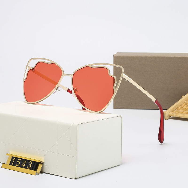 Luxury Brand Designer Sunglasses Fashion Womens Mens Cat Eye Sun glasses UV Protection Men Eyeglass Women Spectacles with Case and Box Dir1543
Luxury Brand Designer Sunglasses Fashion Womens Mens Cat Eye Sun glasses UV Protection Men Eyeglass Women Spectacles with Case and Box Dir1543