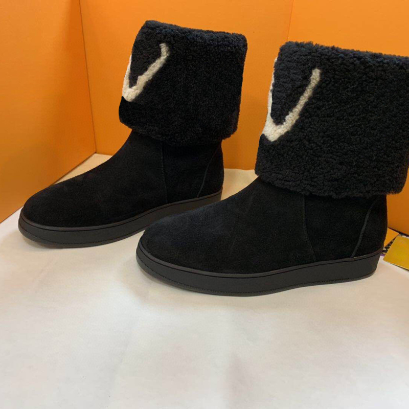 Latest luxury Women's Shoes Winter Flock Warm Snow Boots classic Print letters suede leather Martinas Ankle Boots flat Short Bootie With Box, Black in pics 
Latest luxury Women's Shoes Winter Flock Warm Snow Boots classic Print letters suede leather Martinas Ankle Boots flat Short Bootie With Box, Black in pics