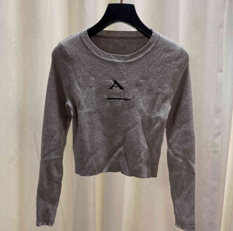 Luxury Designer Womens Sweaters Waist-in Version Simple Casual Slim Letter Logo Print Short Long-sleeved Sweater Tops Fashion Designer Women Clothing Apparel 0912, Extra shipping
Luxury Designer Womens Sweaters Waist-in Version Simple Casual Slim Letter Logo Print Short Long-sleeved Sweater Tops Fashion Designer Women Clothing Apparel 0912, Extra shipping