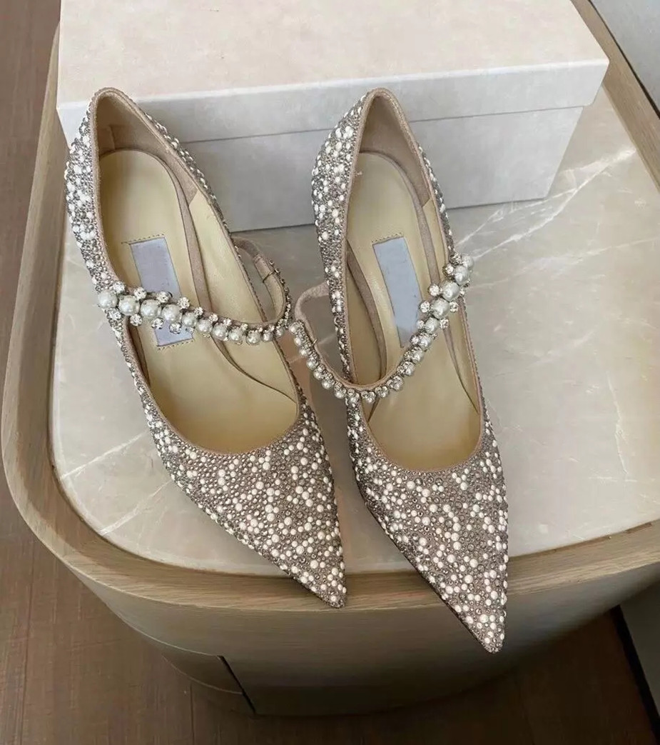 Luxurious Brand Baily Party Wedding Bridal Women Sandals Dress Shoes Pearls Crystal-embellished Gladiator Sandals Suede Pumps Point Toes Stiletto Heels EU35-42
Luxurious Brand Baily Party Wedding Bridal Women Sandals Dress Shoes Pearls Crystal-embellished Gladiator Sandals Suede Pumps Point Toes Stiletto Heels EU35-42