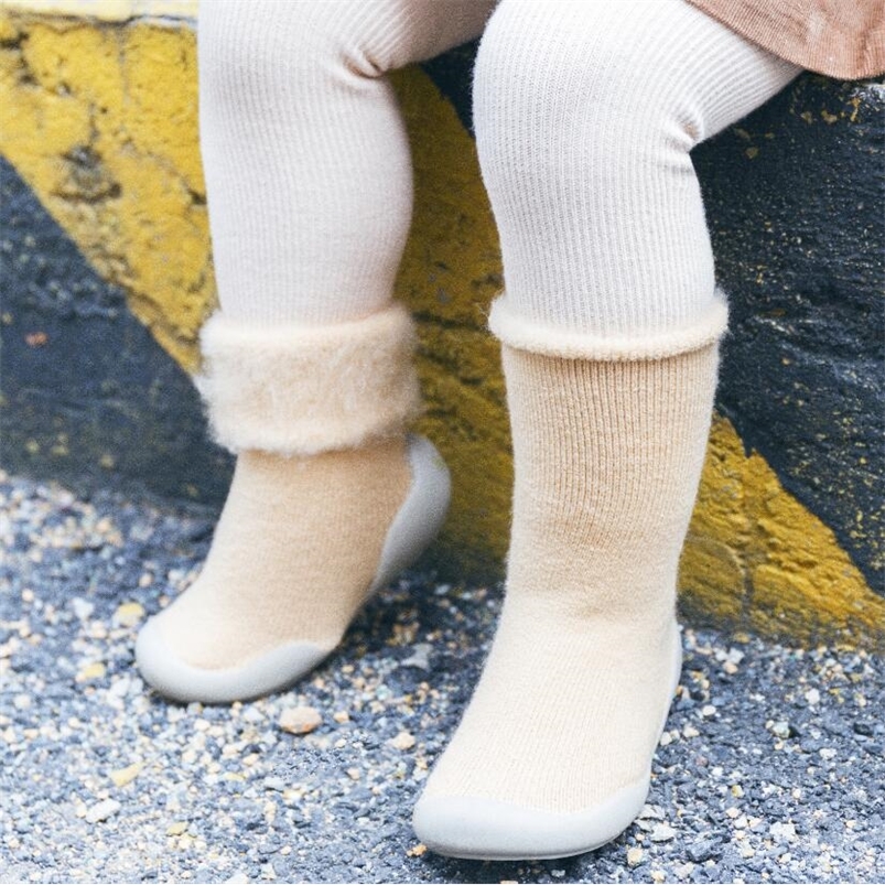 Winter Kids Warm Snow Shoes Socks Infant Boys Brushed Thick Sock Shoes Yellow Black Baby Girls Booties Soft Soles Toddler Shoes 220816, 1-khaki
Winter Kids Warm Snow Shoes Socks Infant Boys Brushed Thick Sock Shoes Yellow Black Baby Girls Booties Soft Soles Toddler Shoes 220816, 1-khaki