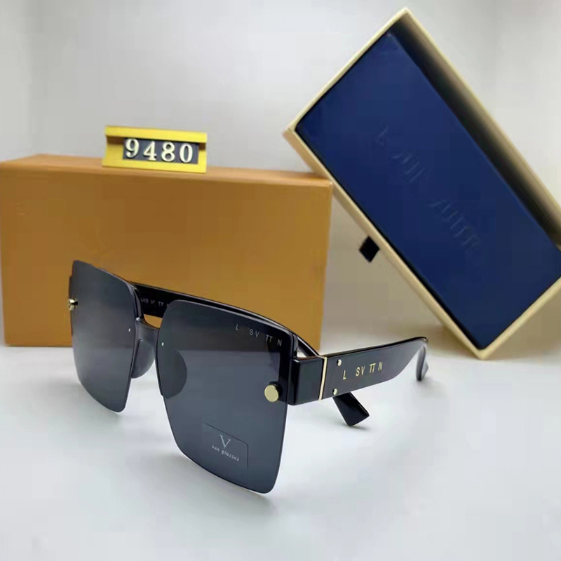 Sunglasses Designer High Quality Sunglass For Woman Men Casual Luxurious Womens sun glasses Designers Summer Man ray sunglasses UV400 lens Unisex With box
Sunglasses Designer High Quality Sunglass For Woman Men Casual Luxurious Womens sun glasses Designers Summer Man ray sunglasses UV400 lens Unisex With box