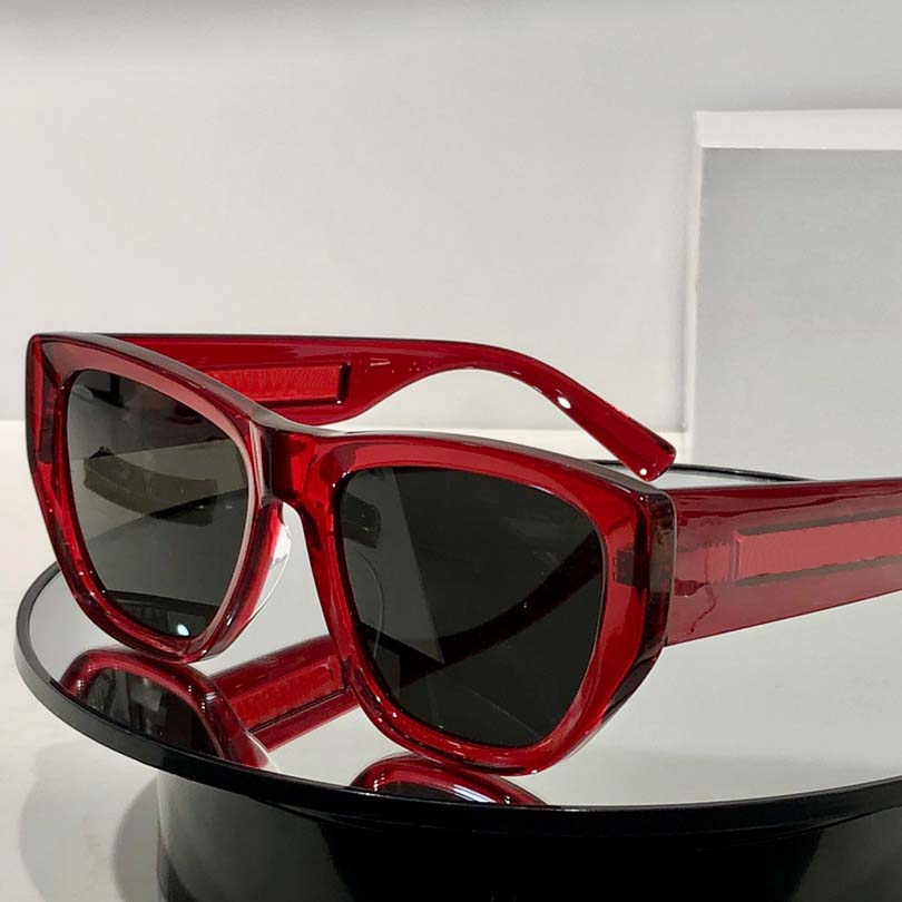 Fashion Designer Sunglasses Goggle Luxury Beach Sun Glasses For Man Woman 6 Color Optional Good Quality Red
Fashion Designer Sunglasses Goggle Luxury Beach Sun Glasses For Man Woman 6 Color Optional Good Quality Red