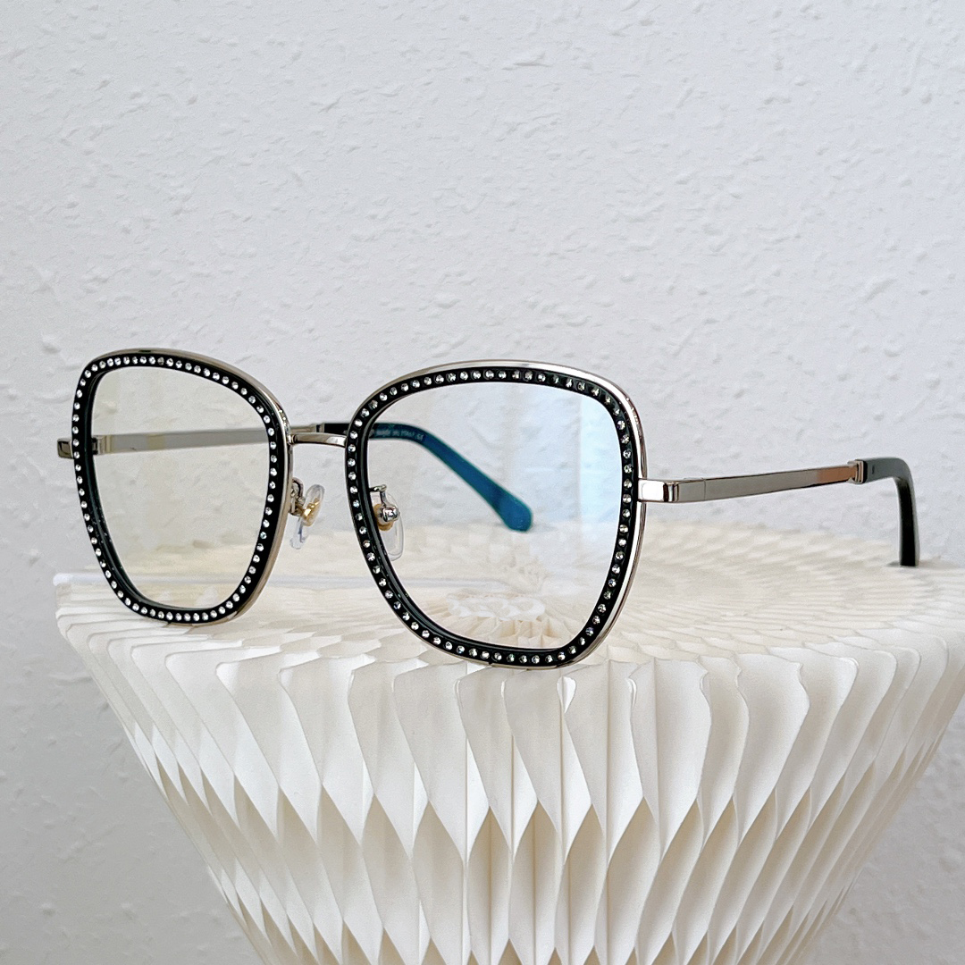 2022 new flat light sunglasses gray inlaid frame net red the same frameless metal myopia glasses frame
2022 new flat light sunglasses gray inlaid frame net red the same frameless metal myopia glasses frame