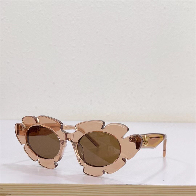 Luxury designer sunglasses top quality light color decorative mirrors men and women uv400
Luxury designer sunglasses top quality light color decorative mirrors men and women uv400
