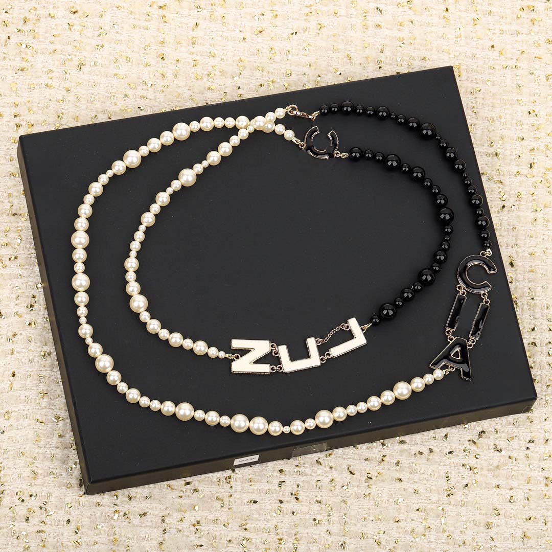 2022 Top quality Charm pendant necklace with black and white color enamel nature shell beads in 18k gold plated for women wedding jewelry gift have box stamp PS7975
2022 Top quality Charm pendant necklace with black and white color enamel nature shell beads in 18k gold plated for women wedding jewelry gift have box stamp PS7975