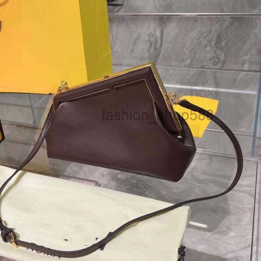 designer large Fashion Designer Bags For Woman Luxury Handbag Men Lady Womens 2022 Crossbody Tote Hobo Shoulder purse Handbags Bag Wallet Backpak With 2022
designer large Fashion Designer Bags For Woman Luxury Handbag Men Lady Womens 2022 Crossbody Tote Hobo Shoulder purse Handbags Bag Wallet Backpak With 2022