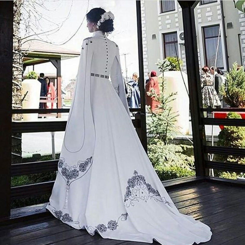 Vintage White Caftan Pantalon Marocain Wedding Dress with Cape Sleeve Black Embroidery High Neck Muslim Kaftan Bridal Gowns