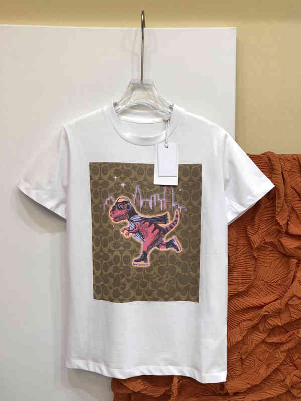 Coach Summer Mens Women Designer T Shirts Dinosaur City Print Womens Tops Tees Half Sleeve Couple Graphic T-shirt Fashion Printed Short Sleeves Trend, Extra shipping cost
Coach Summer Mens Women Designer T Shirts Dinosaur City Print Womens Tops Tees Half Sleeve Couple Graphic T-shirt Fashion Printed Short Sleeves Trend, Extra shipping cost