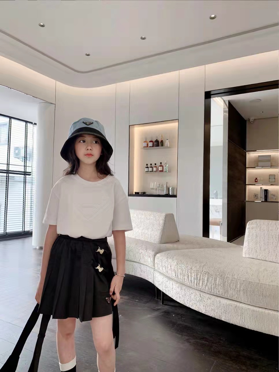 kid girl summer clothing sets t-shirt+kilt casual wear fashion designer boutique clothes wholesale outfits 2022, Customize
kid girl summer clothing sets t-shirt+kilt casual wear fashion designer boutique clothes wholesale outfits 2022, Customize