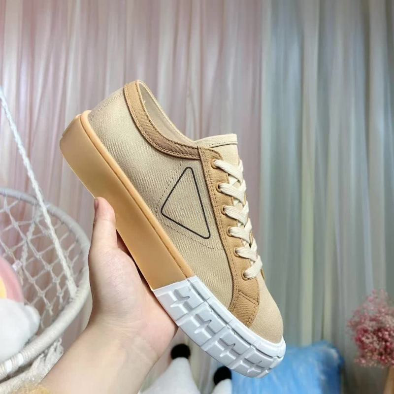 2022 high quality designer women sneaker womens shoes leather espadrilles flats platform oversized casual espadrille flat sole sneakers with box 36-41
2022 high quality designer women sneaker womens shoes leather espadrilles flats platform oversized casual espadrille flat sole sneakers with box 36-41