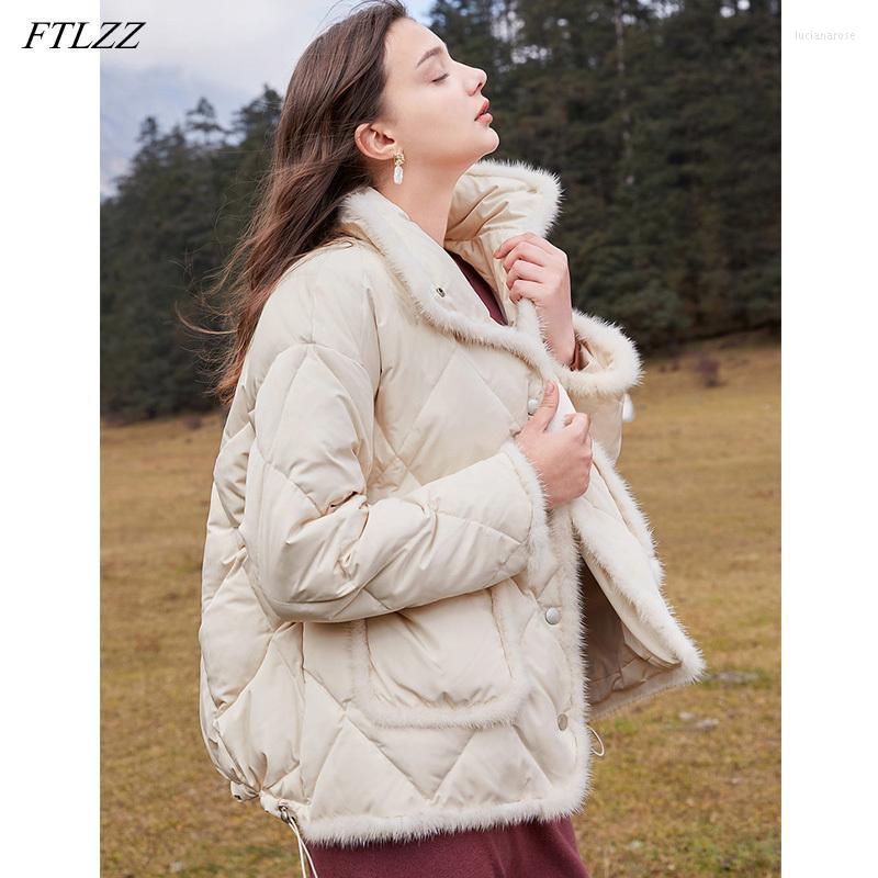 Women' Down & Parkas FTLZZ Winter Vintage Short Light Feather Jacket Women 90% White Duck Coat Splicing Real Fur Loose Outwear Retractable, Beige
Women' Down & Parkas FTLZZ Winter Vintage Short Light Feather Jacket Women 90% White Duck Coat Splicing Real Fur Loose Outwear Retractable, Beige