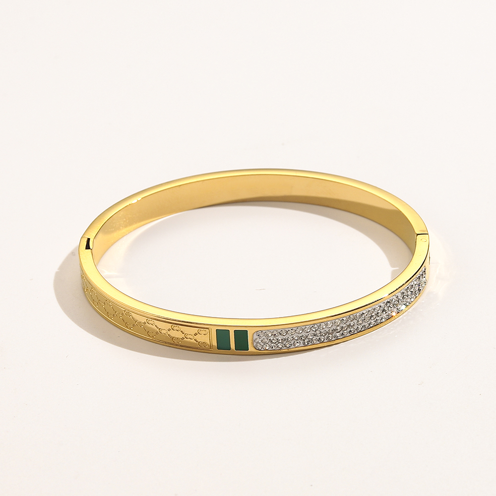 Designer Branded Bracelets Women Bangle Luxury Designer Letter Bracelet Crystal 18K Gold Plated Stainless steel Wedding Lovers Gift Jewelry ZG1439
Designer Branded Bracelets Women Bangle Luxury Designer Letter Bracelet Crystal 18K Gold Plated Stainless steel Wedding Lovers Gift Jewelry ZG1439