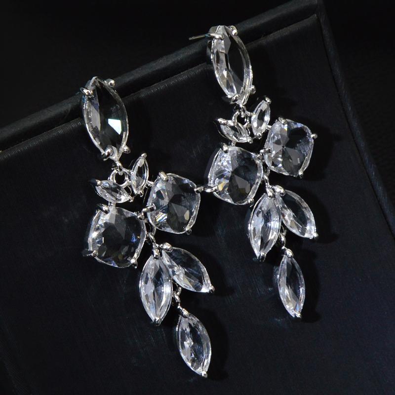 Dangle & Chandelier XIANG Arrival Fashion Shining Crystal Large Long Leaf Shaped Drop Earrings For Women Clear Color Party JewelryDangle
Dangle & Chandelier XIANG Arrival Fashion Shining Crystal Large Long Leaf Shaped Drop Earrings For Women Clear Color Party JewelryDangle