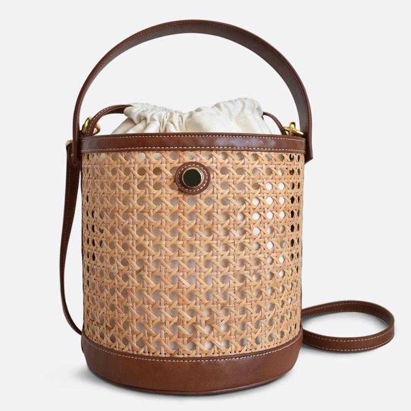 Evening Bags Designer Brands Hollow Rattan Bucket Bag Wicker Woven Women Handbag Luxury Pu Patchwork Shoulder Crossbody Summer Beach, Brown
Evening Bags Designer Brands Hollow Rattan Bucket Bag Wicker Woven Women Handbag Luxury Pu Patchwork Shoulder Crossbody Summer Beach, Brown