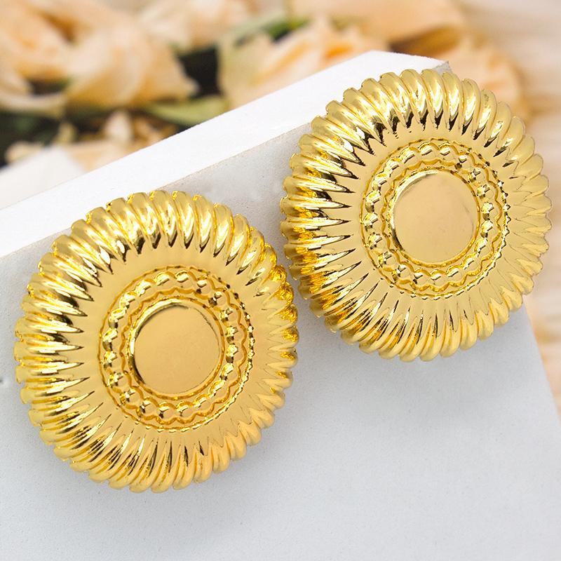 Clip-on & Screw Back Women Clip Earrings High Quality Copper Flower Round Circle For Party Wedding Engagement Dubai African Jewelry GiftsCli
Clip-on & Screw Back Women Clip Earrings High Quality Copper Flower Round Circle For Party Wedding Engagement Dubai African Jewelry GiftsCli