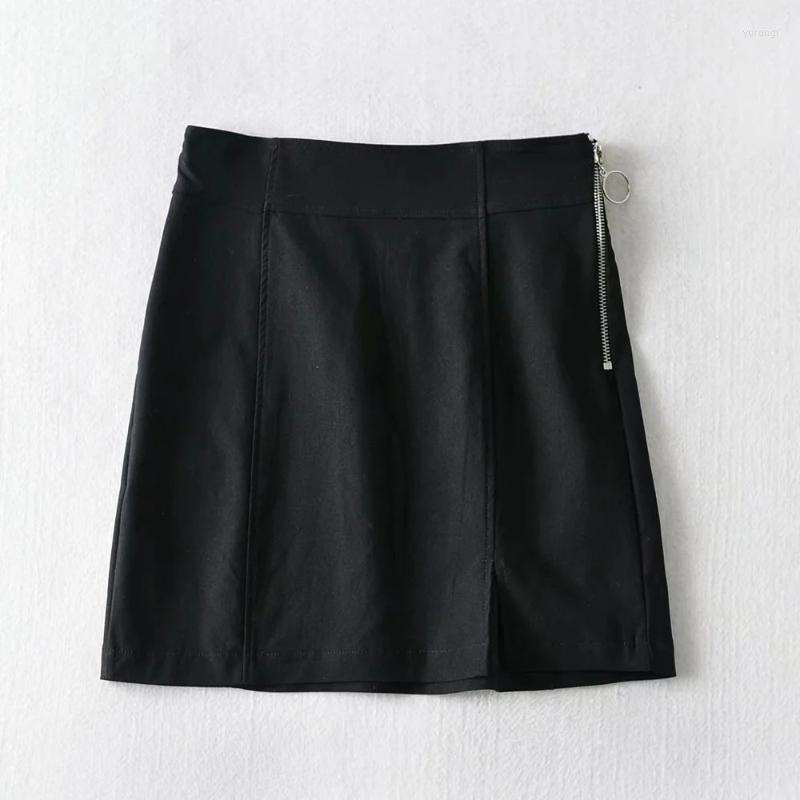 Skirts Ins High Waist Slim A-line Patchwork Mini Side Zip Split Design Women Jupe 2022 Summer Chic Fashion Solid Casual Skirt, Black
Skirts Ins High Waist Slim A-line Patchwork Mini Side Zip Split Design Women Jupe 2022 Summer Chic Fashion Solid Casual Skirt, Black