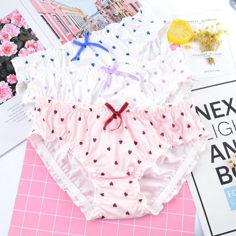 Women's Panties Milk Silk Satin Silky Heart Print Women Ruffle Cute Lovely Sweet Girl Underwear Princess Style Seamless Female BreifsWomen's
Women's Panties Milk Silk Satin Silky Heart Print Women Ruffle Cute Lovely Sweet Girl Underwear Princess Style Seamless Female BreifsWomen's