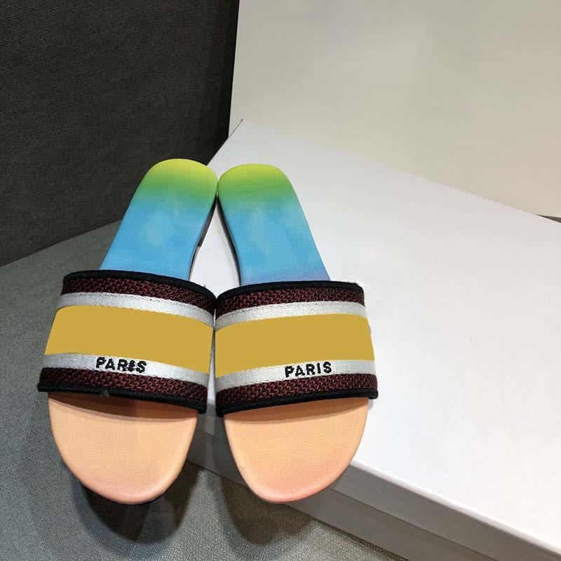Designer Printed Slippers Womens Mules Luxury Sandals Platform Retro Summer Slides Beach Fashion Flat Open Shoes Classic Flip Flops Loafers Espadrilles For Girls, Box
Designer Printed Slippers Womens Mules Luxury Sandals Platform Retro Summer Slides Beach Fashion Flat Open Shoes Classic Flip Flops Loafers Espadrilles For Girls, Box