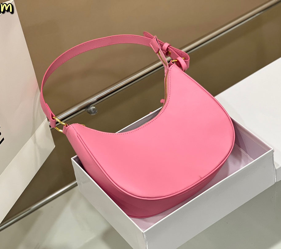 2021 Crazy Sales Fashion Women's Shoulder bags Luxury Totes Designer Comestic Bag Lady Handbags hobo Nylon Lightweight Black Color high-capacity Free Delivery, Box 
2021 Crazy Sales Fashion Women's Shoulder bags Luxury Totes Designer Comestic Bag Lady Handbags hobo Nylon Lightweight Black Color high-capacity Free Delivery, Box