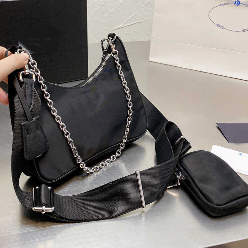 No Box. Re Edition Shoulder Bag Wallet Women Handbag Crossbody Bags 3 in 1 Camera Purse Black Pink Baguette Package Triad Clutch with Box
No Box. Re Edition Shoulder Bag Wallet Women Handbag Crossbody Bags 3 in 1 Camera Purse Black Pink Baguette Package Triad Clutch with Box