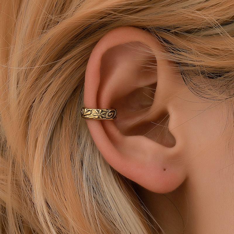 Clip-on & Screw Back Modyle Stainless Steel Earrings No Pierced Non-piercing Earcuff Ear Clip Without Piercing Street Punk JewelryClip-on Cl
Clip-on & Screw Back Modyle Stainless Steel Earrings No Pierced Non-piercing Earcuff Ear Clip Without Piercing Street Punk JewelryClip-on Cl